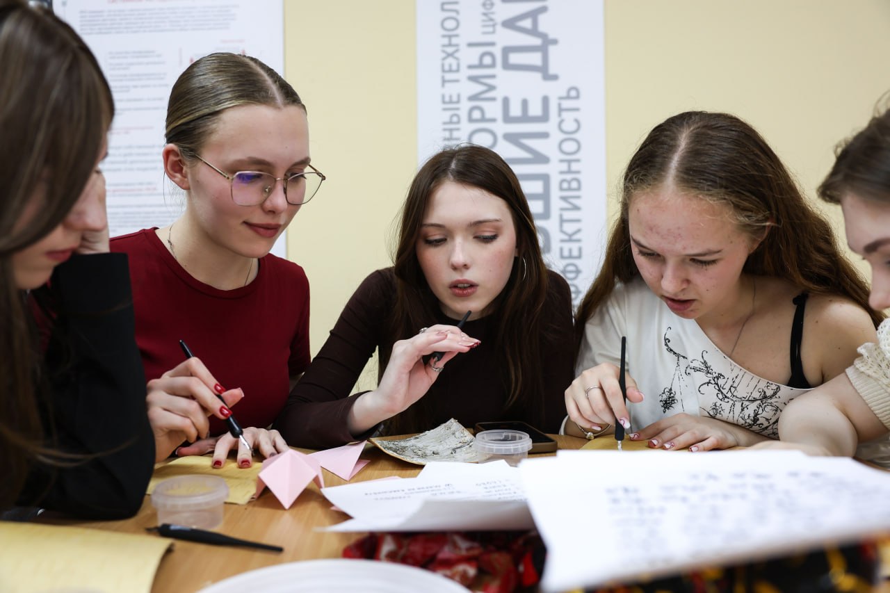 v-skfu-otmetili-den-slavyanskoy-pismennosti-i-kultury (1).jpg v-skfu-otmetili-den-slavyanskoy-pismennosti-i-kultury (1).jpg